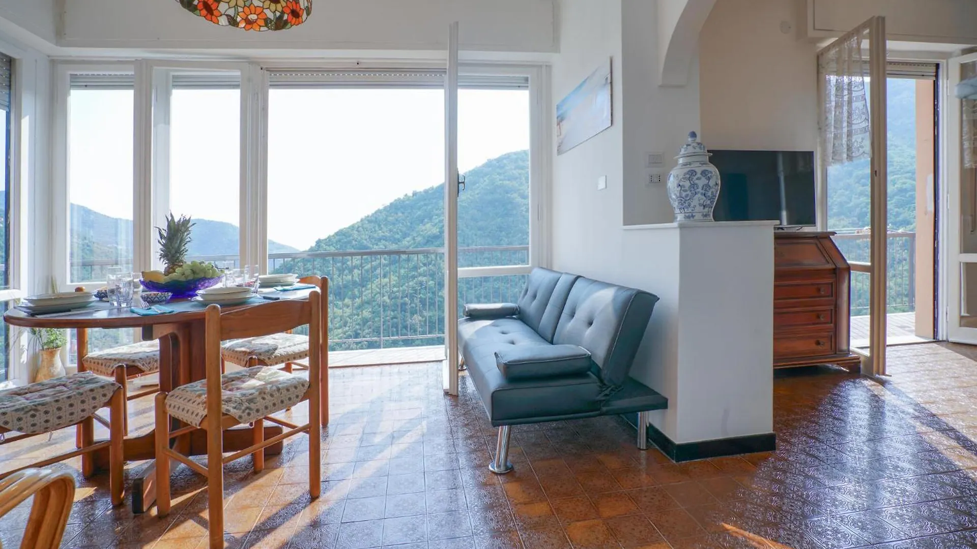 3 Bedroom Amazing Apartment In Avegno