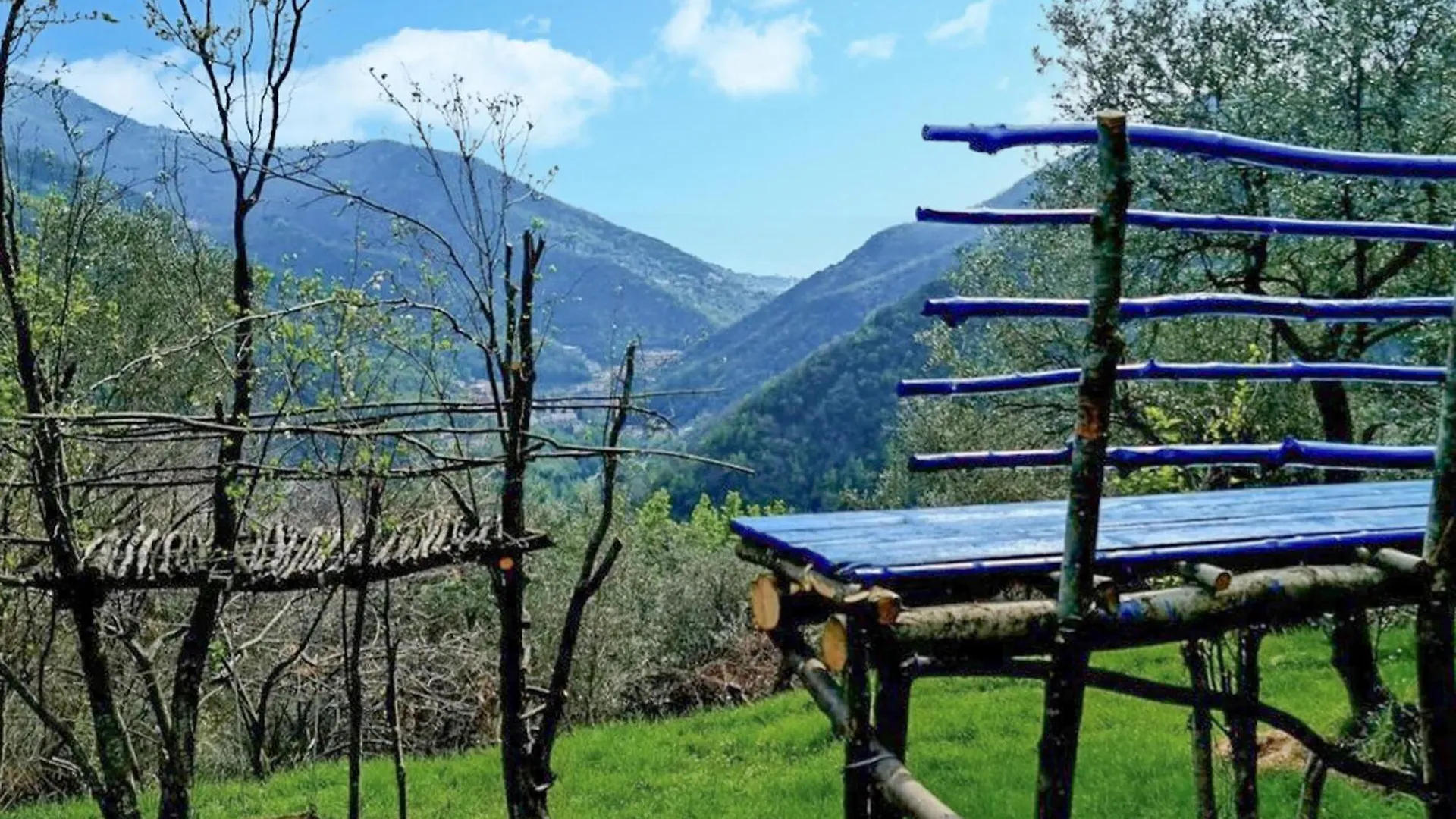 3 Bedroom Amazing Apartment In Avegno 0*,