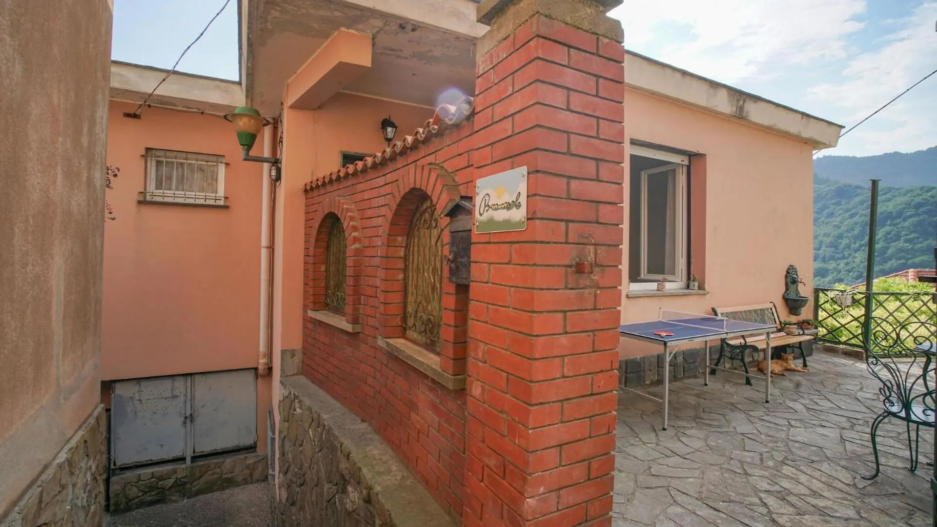 3 Bedroom Amazing Apartment In Avegno